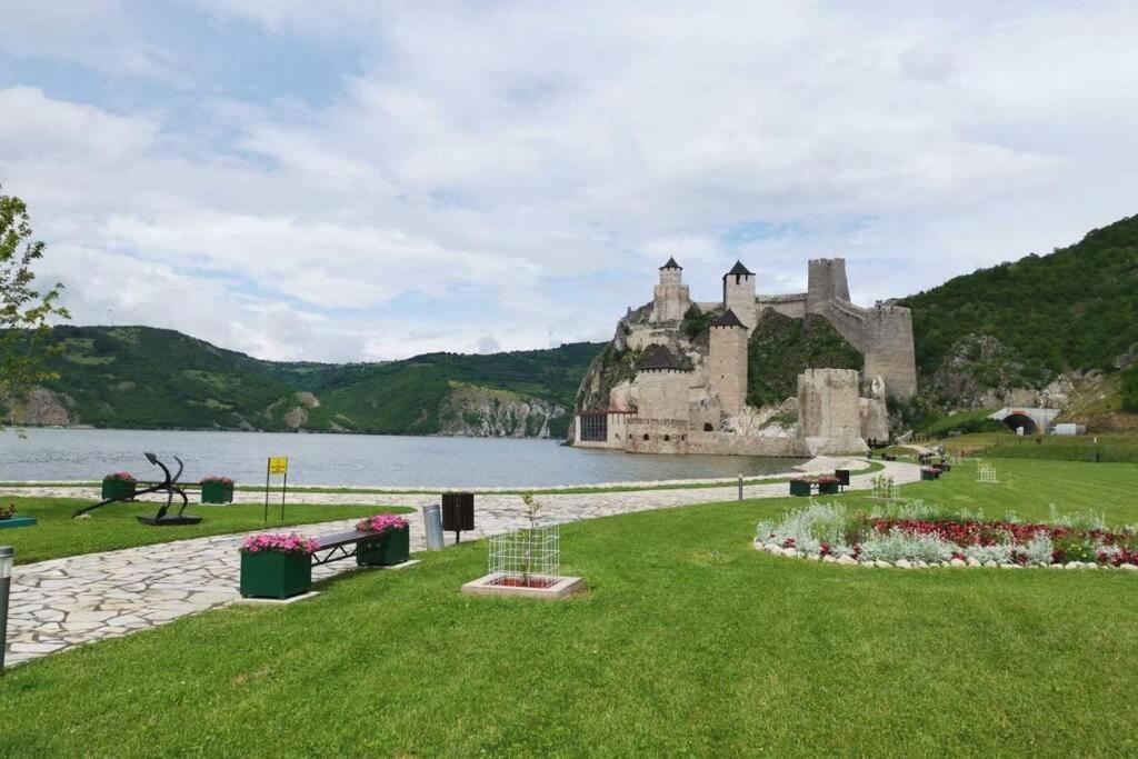 Apartment Rajic Golubac Zewnętrze zdjęcie